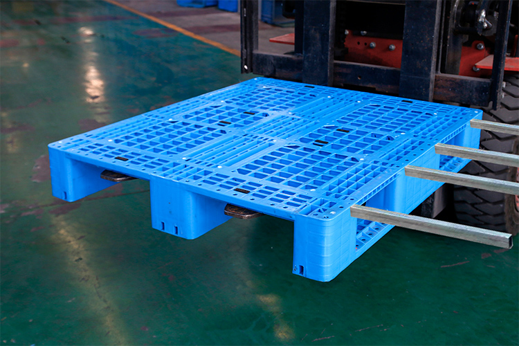 小牛電動(dòng)車攜手軒盛塑業(yè).jpg